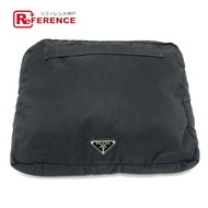 PRADA 三角形Plate手拿包