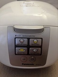 Panasonic Fuzzy Logic Rice Cooker SR-DF101