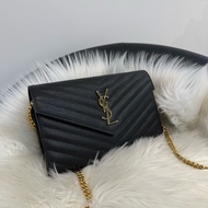 YSL V字縫線魚子醬 woc 信封包