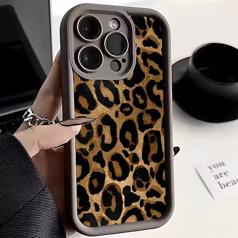 Leopard Pattern Phone Case For MOTO G85 G10 G20 G30 G14 G22 G34 G53 G24 G54 G84 E32 E13 E22 E30 EDGE