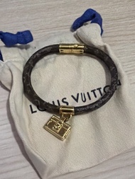 LV Monogram 鎖頭手飾
