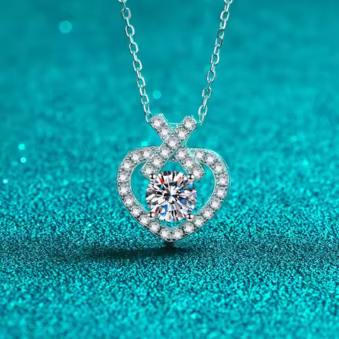 18K gold necklace for women 1carat moissanite heart-shaped clavicle chain pt950 platinum pendant fas