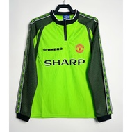 Long sleeved 1998/1999 Manchester United green goalkeeper top retro football jersey