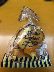 Picnic croissant 牛角包 squishy
