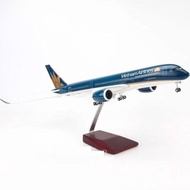 A.i.r.b.u.s A350 VNA large static aircraft model