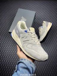 New Balance ML999