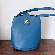LV Louis Vuitton classic vintage blue EPI leather shoulder tote bucket bag 經典中古復古水波紋藍色水桶袋托特包手提袋可上膊