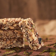 Cashew Brown Rice Bar Is Crispy And Nutritious For Snacks &amp; Diet