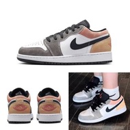 NIKE AIR JORDAN 1 LOW GS FLIGHT CLUB 灰粉 漸層 低筒 女款休閒鞋DX4374-008