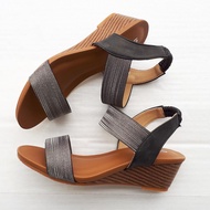 Giày dép nữ sandal quai hậu đế xuồng cao 55cm hãng Siketu quai ngang da ánh kim sang trọng đi học đi