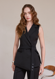 " KADE เบลเซอร์ รุ่น Bonita Blazer เสื้อแขนกุดทรงเบลเซอร์ ชายไม่เท่า มาพร้อมสายเข็มขัดแต่งกระดุม min