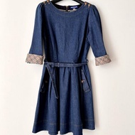 ::BURBERRY BLUE LABE:: 經典格紋袖邊 單寧牛仔洋裝 37號