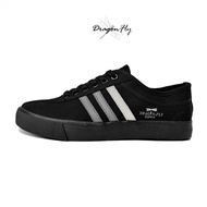 HITAM Dragonfly Falcon All Black Shoes - Black