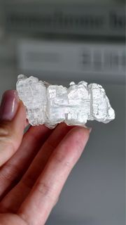 【喜馬拉雅縫合水晶 】Faden Quartz-帶彩虹