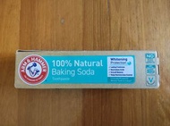 Arm & Hammer 100% Natural Baking Soda Toothpaste 美白牙膏