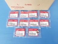 น็อตU16มม.น็อตล้อหลังแท้HONDA Scoopyi Click Zoomer xPCX และรุ่นอื่นๆ อะไหล่แท้ศูนย์HONDA (90305-KVB-