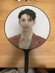 SEVENTEEN Joshua 扇