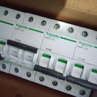 MCB SCHNEIDER IC60N 2P 2A 6KA A9F74202 Steady