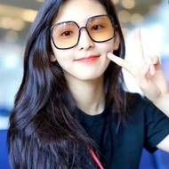 Trendy glasses, trendy glasses, stylish glasses