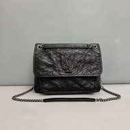 YSL Niki中號黑色銀鏈全皮郵差包