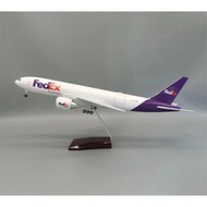 new 47CM 1/135 Scale B777-200 Aircraft FedEx Cargo Airlines Model Toy With Wheel Landing Gear Diecas