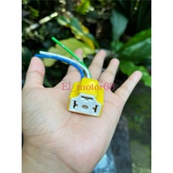 SEALBEAM Female Ceramic H4 Headlamp Socket - H4 Socket