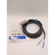 Great Value E2E-X5Y1-N Proximity Sensor M18 Head 5 Mm Clamping Distance NPN 90 to 240VAC 2 Wires Fac