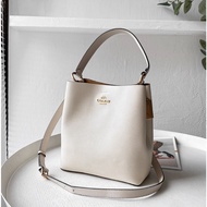 ของแท้100% ขนาดของแบรนด์อเมริกา: 26*26*15ซม. ใหม่91122 91512 C8609กระเป๋าทรงถังเมืองกระเป๋าถือสตรี C