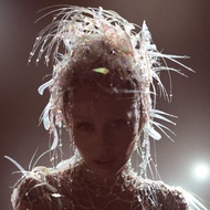 CD / MILEY CYRUS SOMETHING BEAUTIFUL