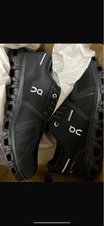 ON Cloud  6 women trainers Waterproof 全黑運動鞋