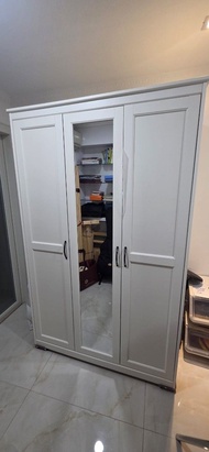 IKEA三門衣櫃連鏡 用少過1年