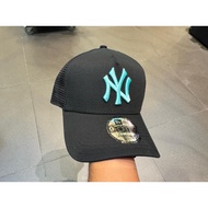 New Era 9Forty A-Frame Trucker Color New York Yankees Black Snapback Cap