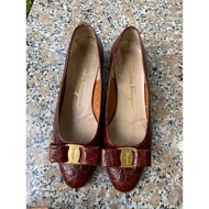 Red Brown Ferragamo Size US6 Vintage Style Shoes *Floorwork Gold Color No Box Bag Card* High Heels