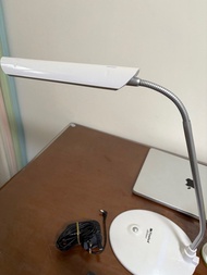 3M LED 600  博視燈 枱燈