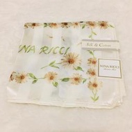 （全新附原包裝 包裝泛黃 內容物完好）NINA RICCI 典雅米白色珍珠白小雛菊圖樣絲巾手帕 日本製