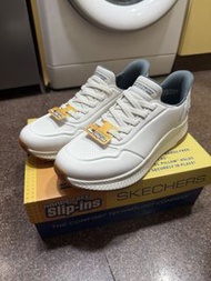 Skechers Slip-ins 白色皮面 護士鞋