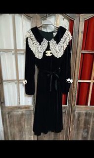 chanel蕾絲黑色連衣裙