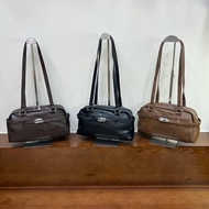 9130 RECTANGULAR LEATHER BAG