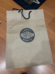 palladium軍靴紙袋