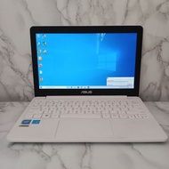 Notebook ASUS E203 RAM  2gb/4GB HDD 500Gb grey second