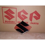 77811-58J00-0PG Emblem S