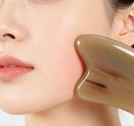 大熊百貨 - 天然白水牛角刮痧板 面部提升眼部按摩美容刮痧板(一塊)