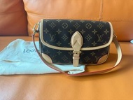 LV Diane法棍包全新