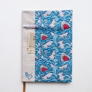 鯊魚來襲 - 可調式 A5 布質書套