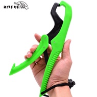 15cm/23cm ABS Plastic Fish Lip Gripper 6 Colors Fishing Pliers Gripper Portable Floating Clamp Grip 