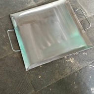 35cm square frying pan