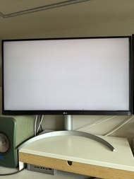 LG 27UP650-W 27-inch 4K UHD IPS Monitor
