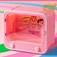 【優選】POPMART泡泡瑪特CRYBABY飛天小女警系列電視機發光展示盒哭娃周邊