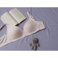 Playtex Bra Comfortable Seamless WirelessWanita White 38D - TKS