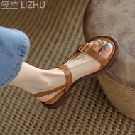 รองเท้าแตะเกาหลีย้อนยุคสีน้ำตาล 23 ฤดูร้อนส้นเตี้ยรองเท้าโรมันเปิดนิ้วเท้าสายรัดเรียบง่ายและสบายแบนผู้หญิง A712✣♨♛